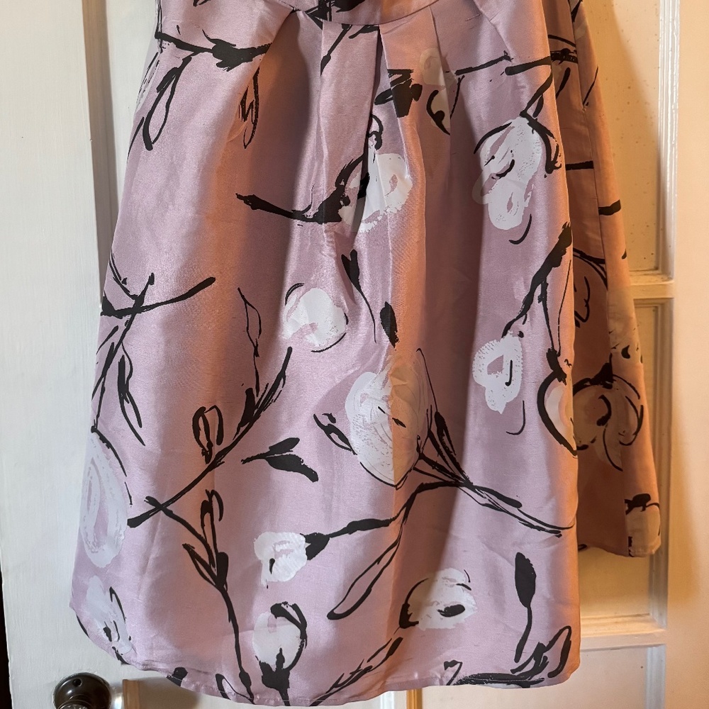 Like New MOSCHINO cheap & chic skirt size Italian IT 40 / US 6 - fits like 2-4